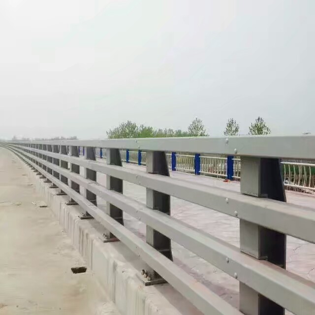 防撞護(hù)欄，防撞欄桿